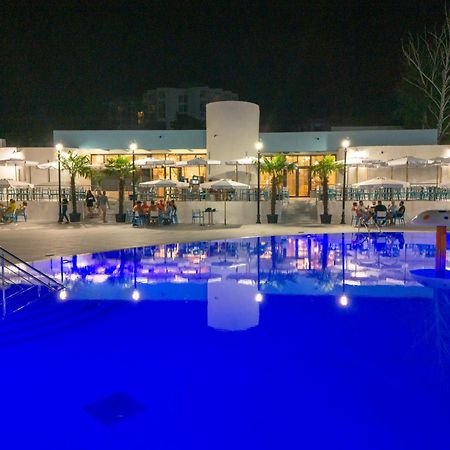 Mera Holiday Resort เวนุส ภายนอก รูปภาพ